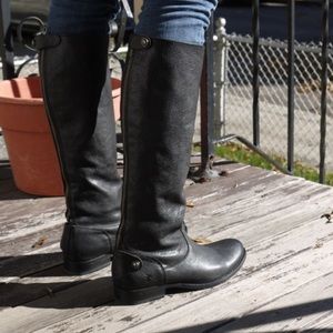 FRYE Melissa Button Back Boot